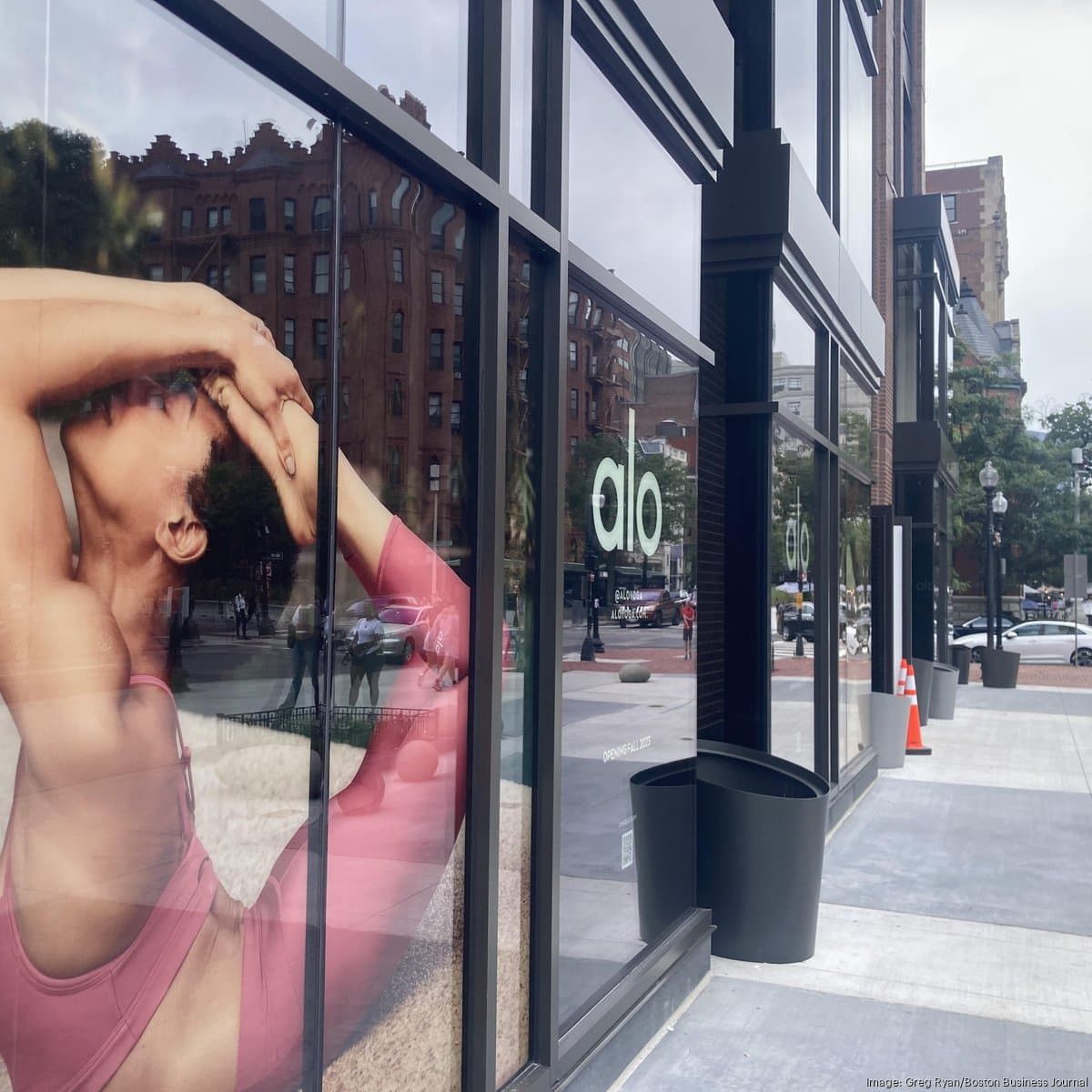 Alo Yoga - Sales Associate (Part-Time) - Newbury Street